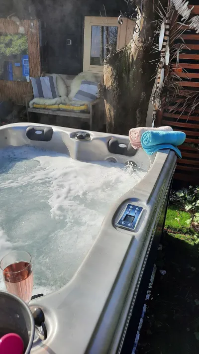 Jacuzzi